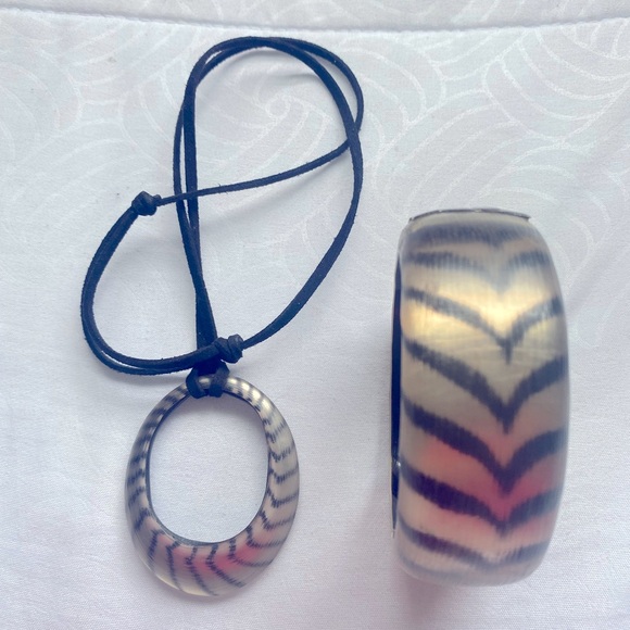Alexis Bittar Jewelry - Alexis Bittar Black and Tan Patterned Bracelet and Matching Necklace